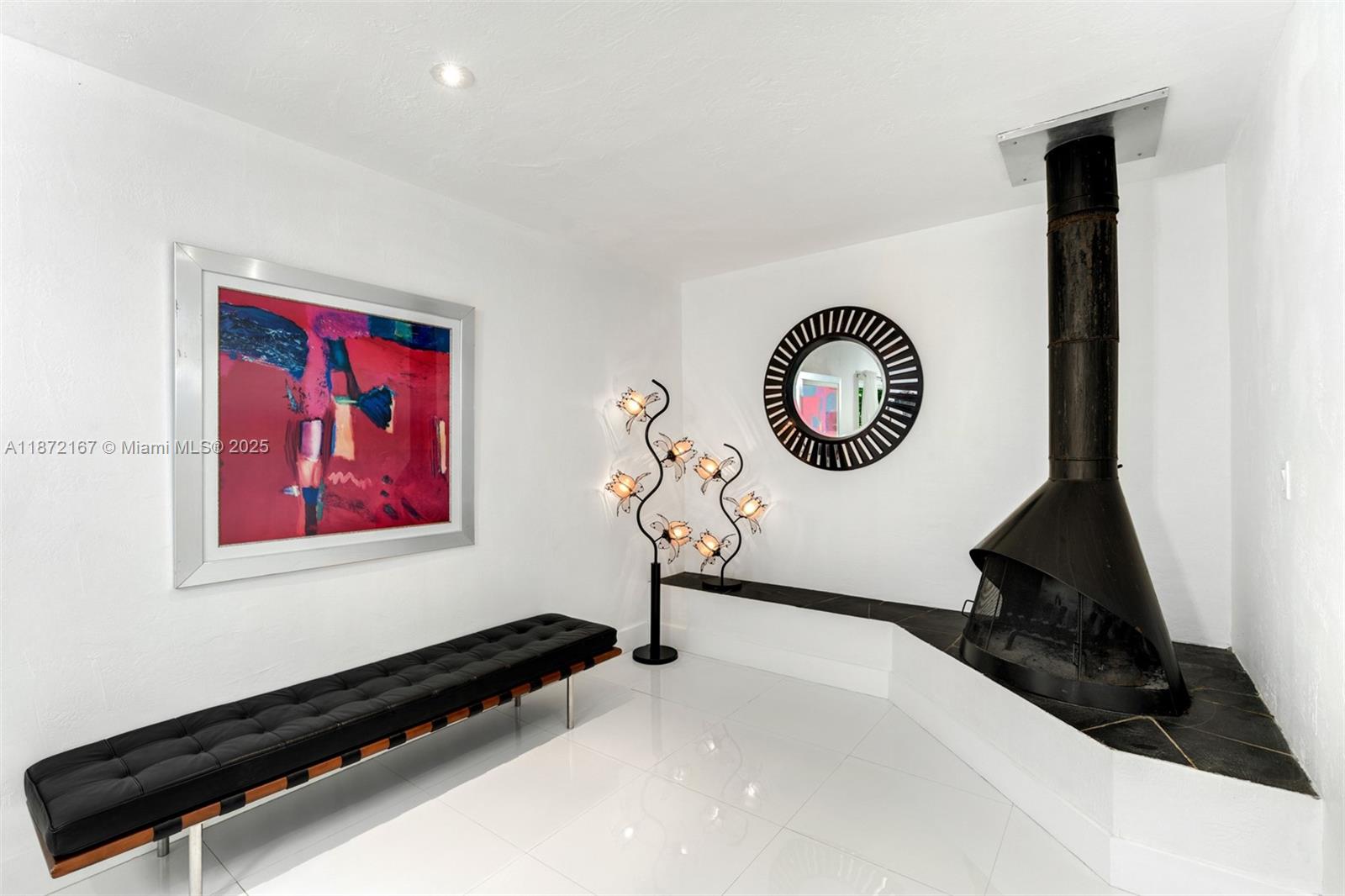 ROCK LAKE - Residential