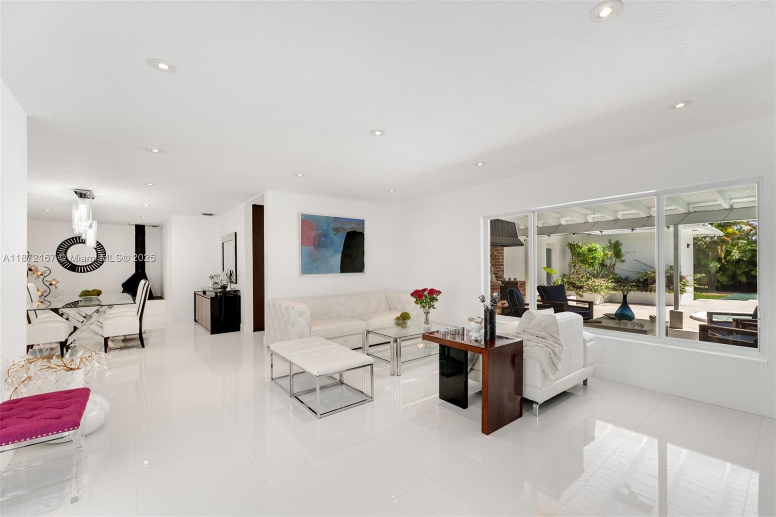 ROCK LAKE - Residential