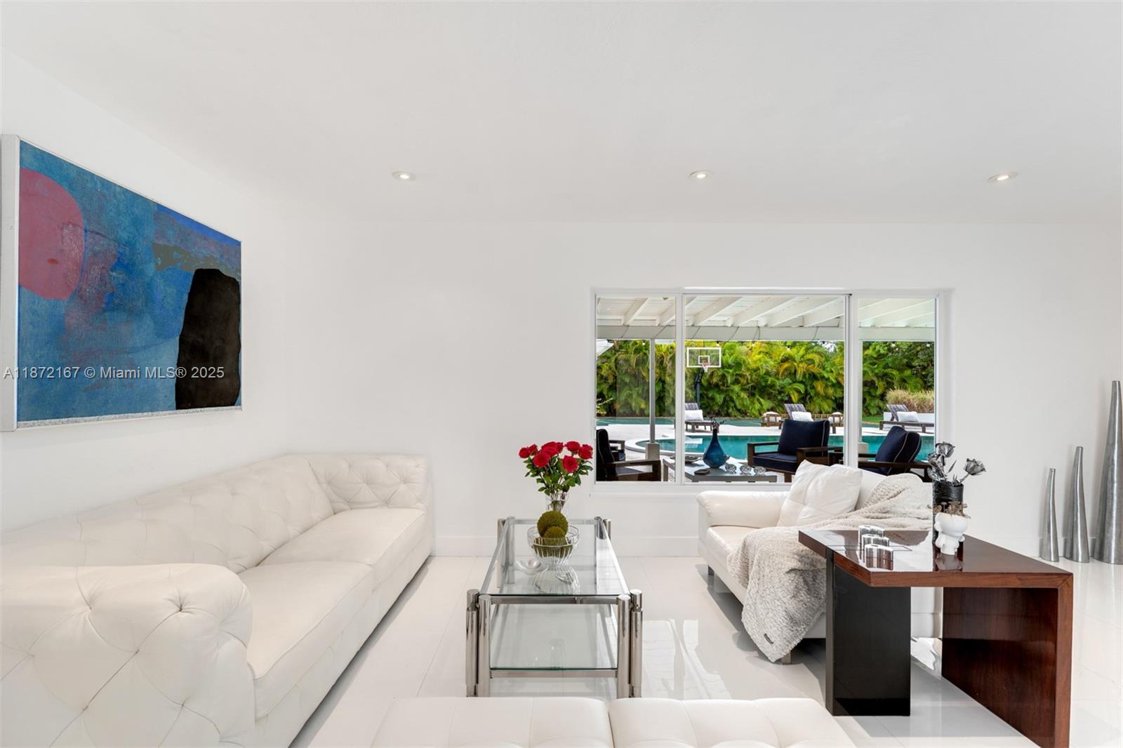 ROCK LAKE - Residential