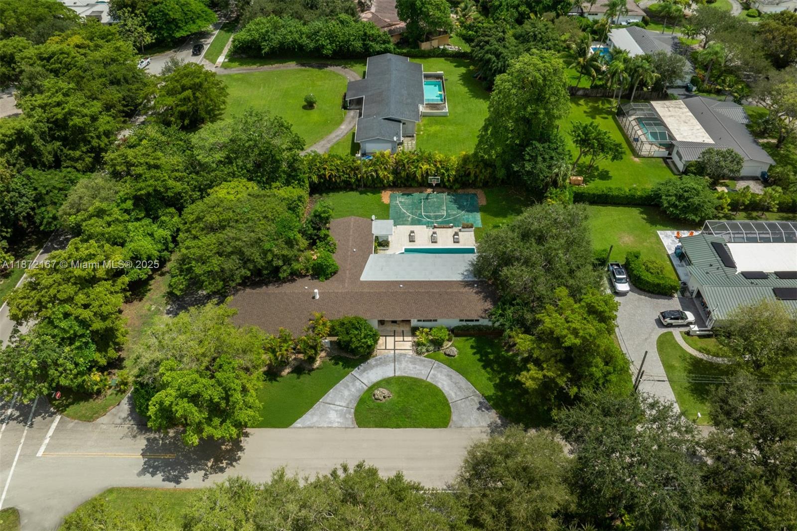 ROCK LAKE - Residential