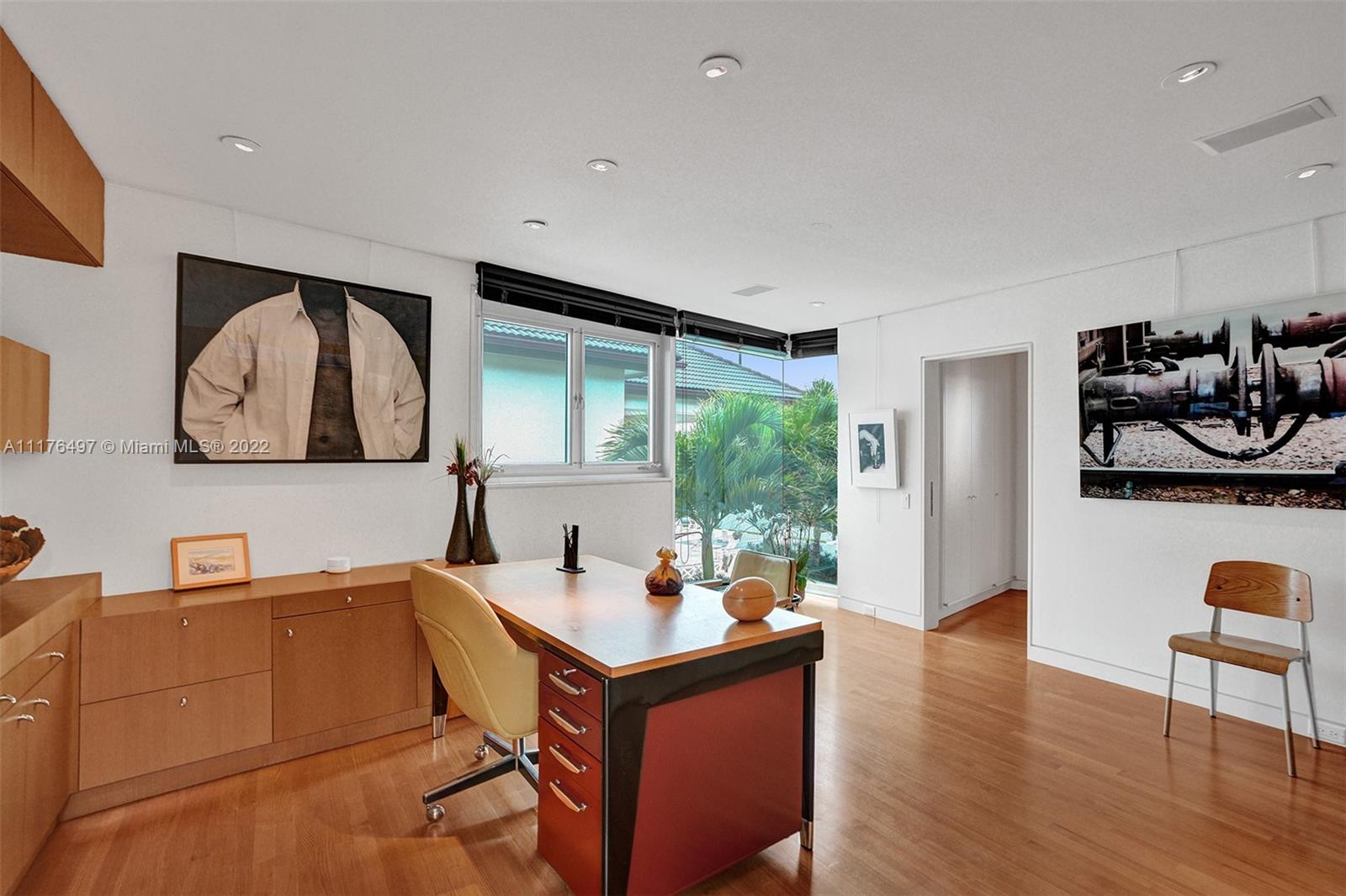 ADMIRALS COVE PAR C - Residential