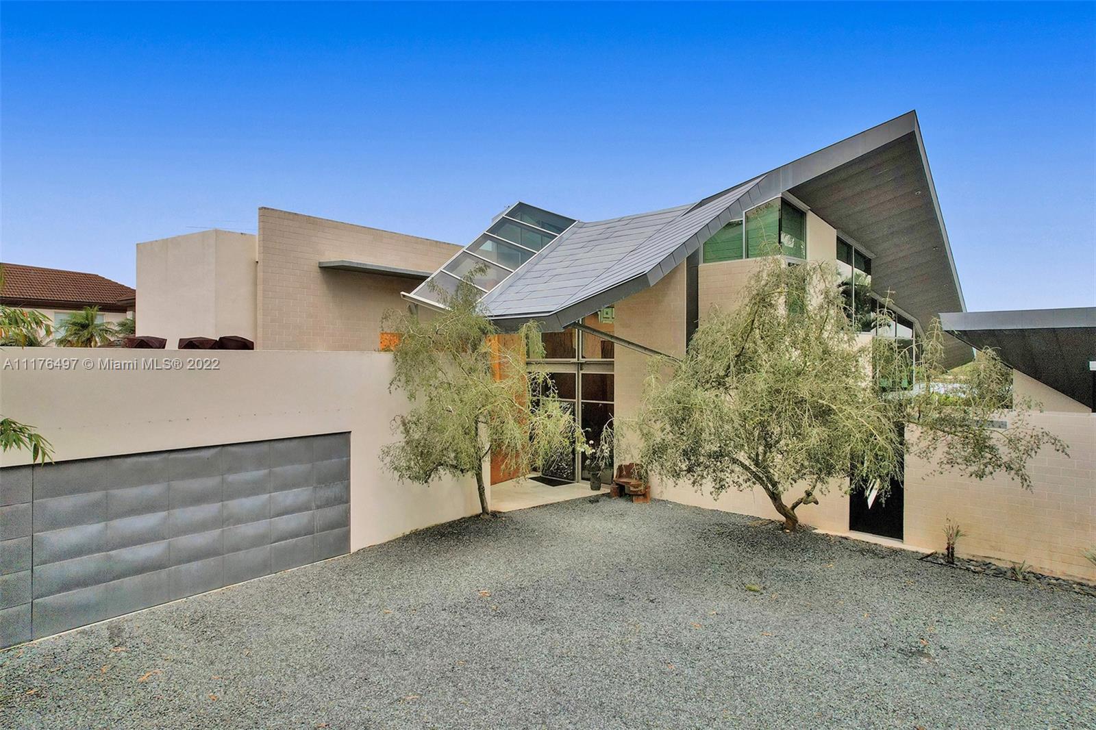 ADMIRALS COVE PAR C - Residential