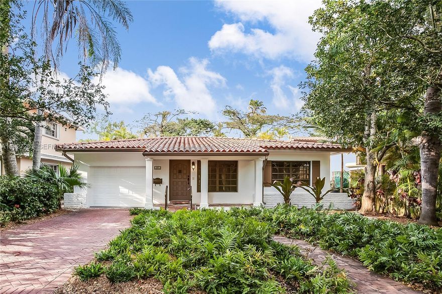 Beautifully remodeled 1810 total sq ft, 3Br/2Ba home near downtown Coral Gables. Kitchen has been remodeled
with brand new appliances. Bathrooms were all updated using the finest of finishing. The terrazzo floors have all
been polished to give the glamour of the yester year. Completely updated including the private garden in the back.
Walking distance to restaurants and businesses in the Beautiful City. Only 10 minutes from MIA, Coconut Grove,
South Miami and Key Biscayne. The home is turnkey