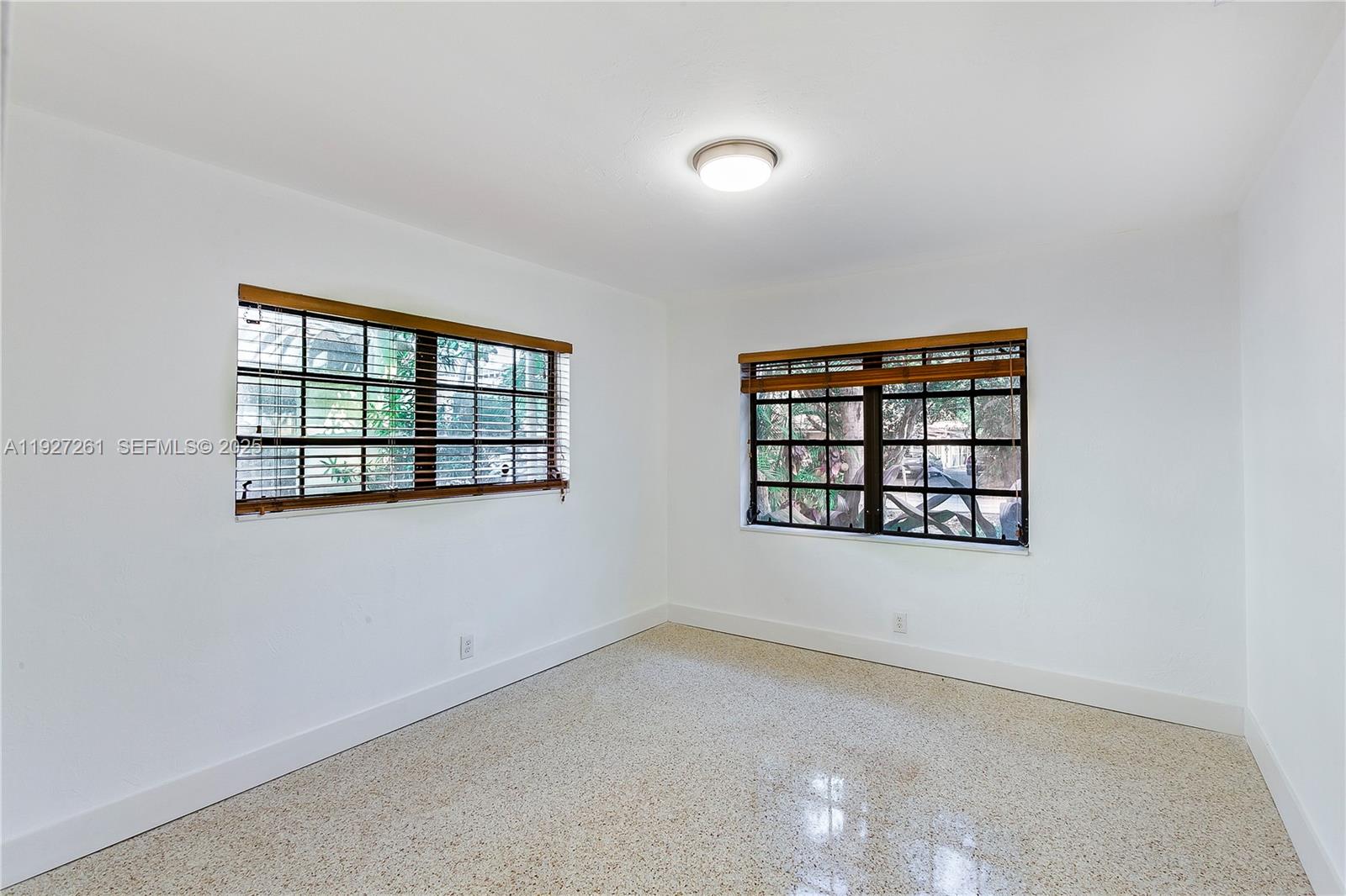 CORAL GABLES SEC B - Residential Lease