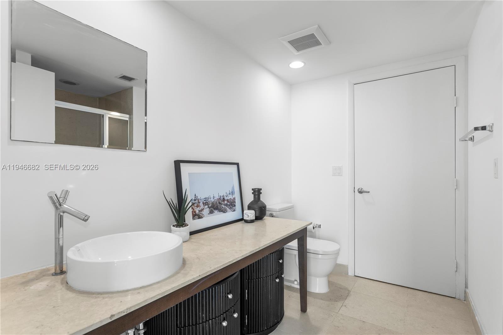 ICONBRICKELL CONDO NO 1 - Residential