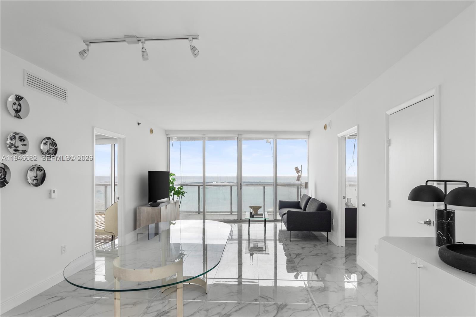 ICONBRICKELL CONDO NO 1 - Residential