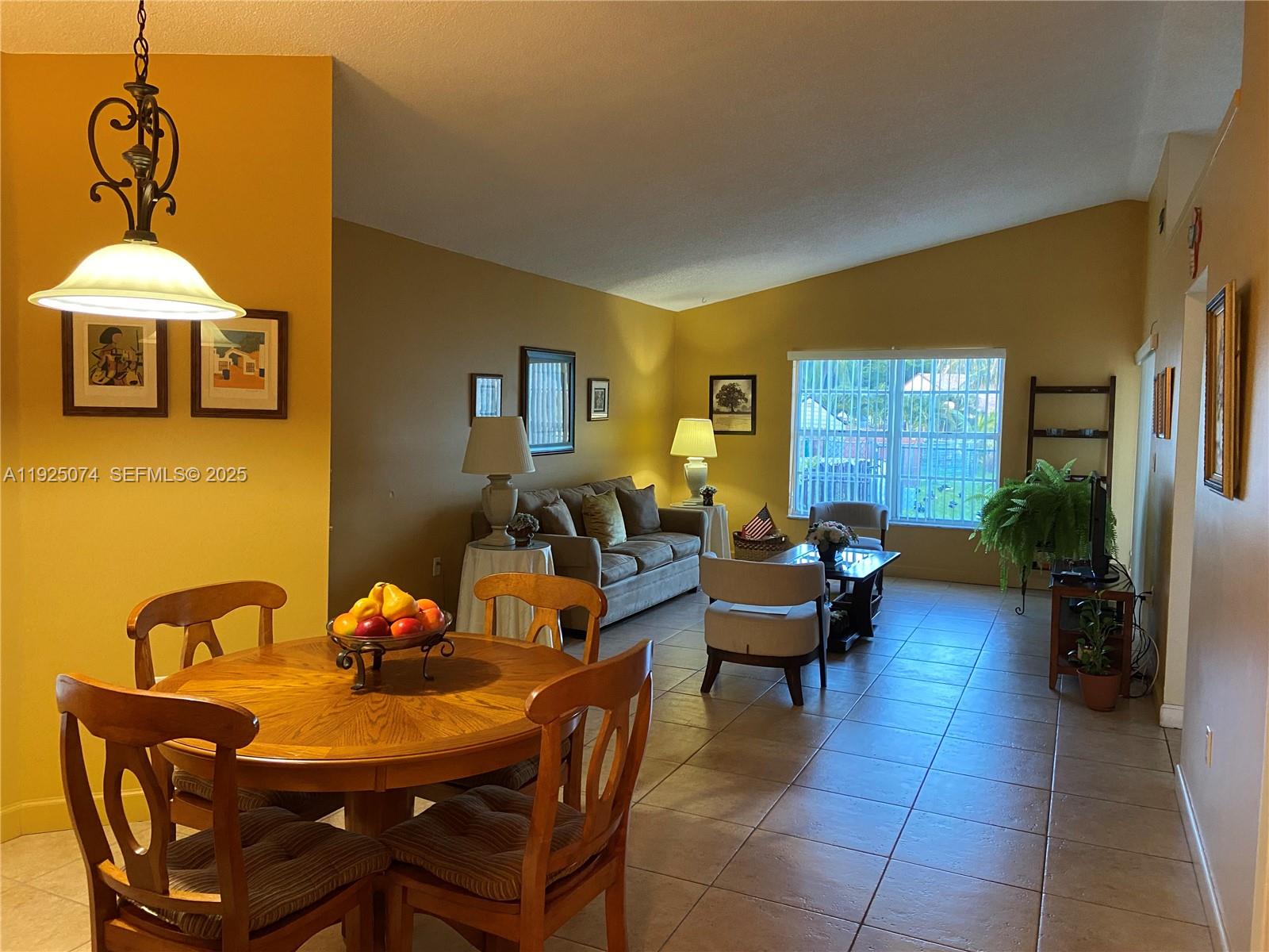 SUNSET SHORES - Residential Lease