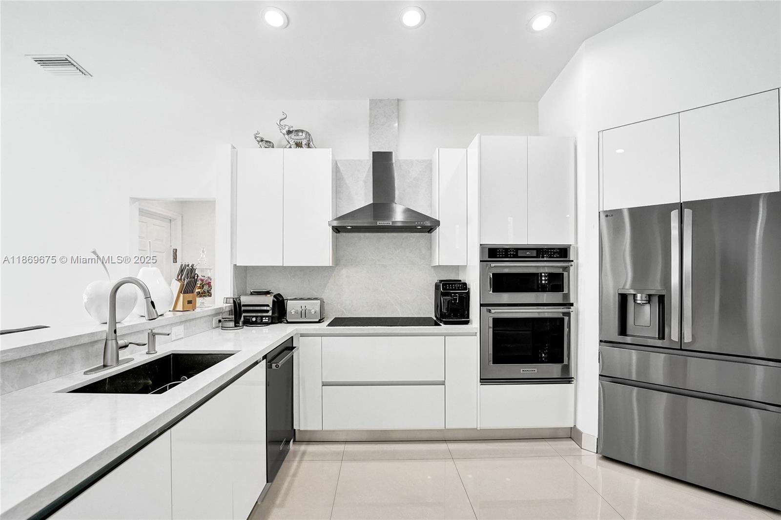 1636 SW 108th Ter