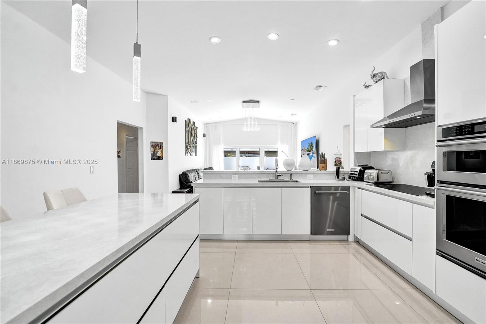1636 SW 108th Ter