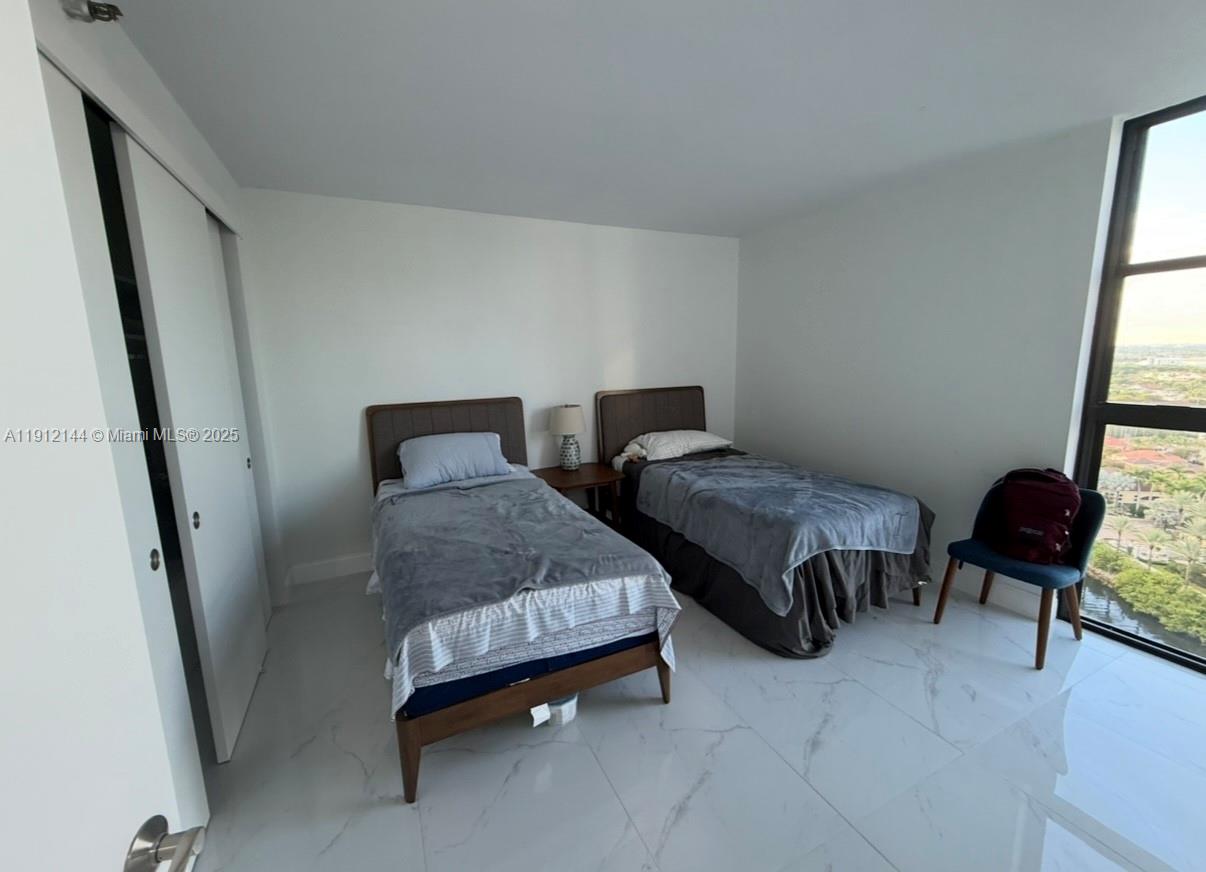 WATERVIEW CONDO - Residential Lease