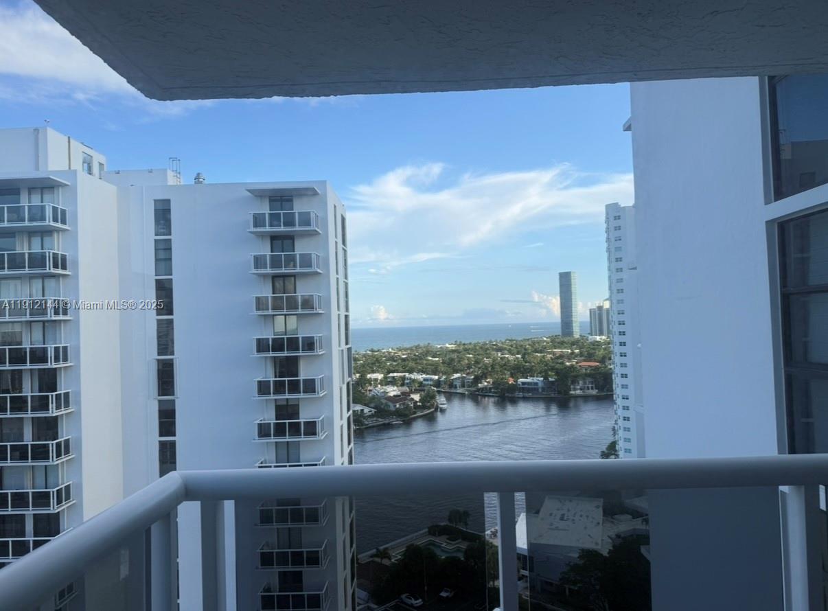 WATERVIEW CONDO - Residential Lease