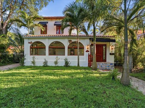 Tiny photo for 1137 Asturia Ave, Coral Gables, FL 33134 (MLS # A12011715)