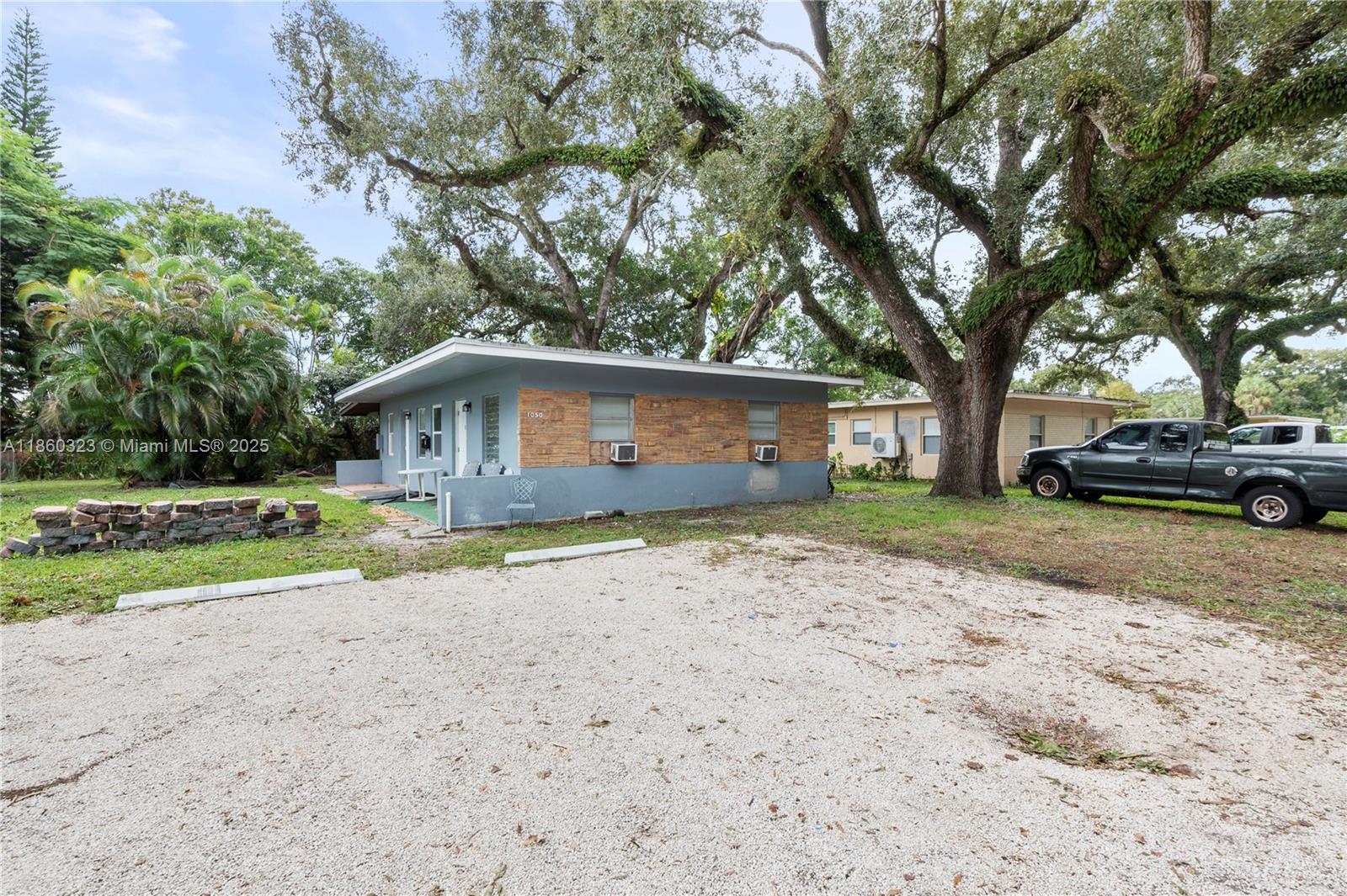 OAK GROVE - Residential Lease