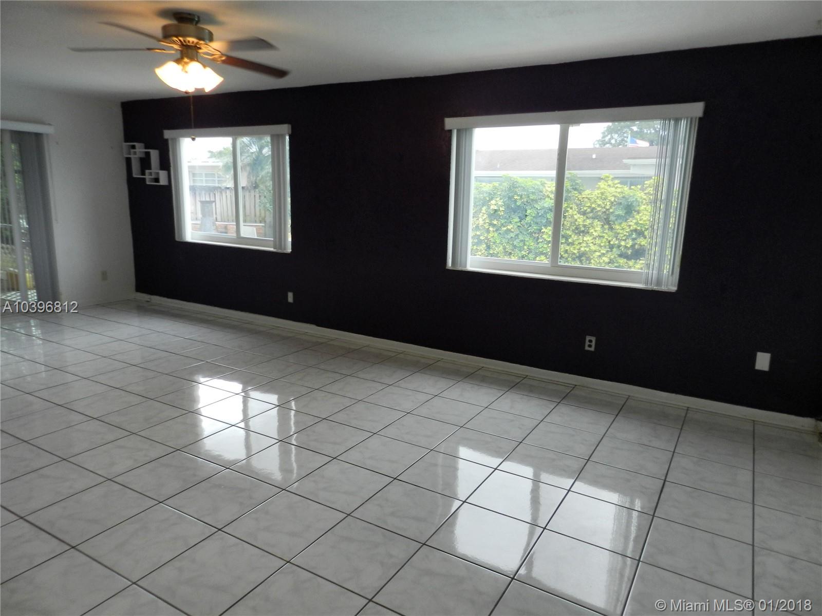 PASADENA LAKES SOUTH - Residential