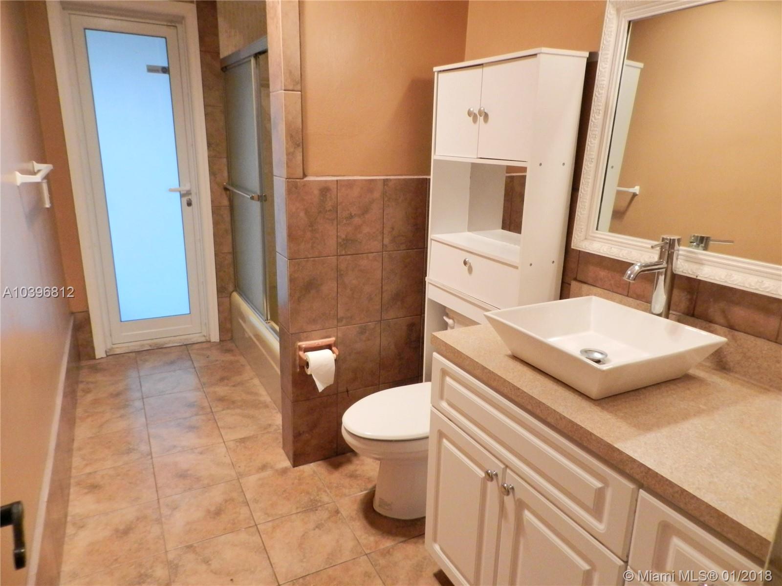 PASADENA LAKES SOUTH - Residential