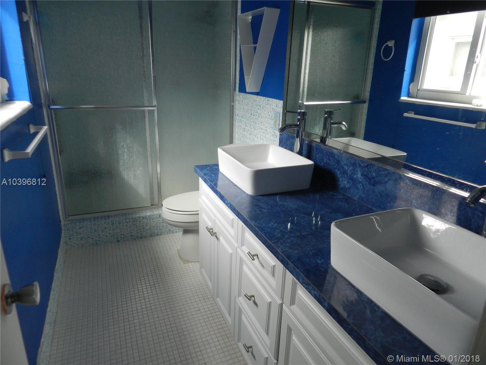 PASADENA LAKES SOUTH - Residential