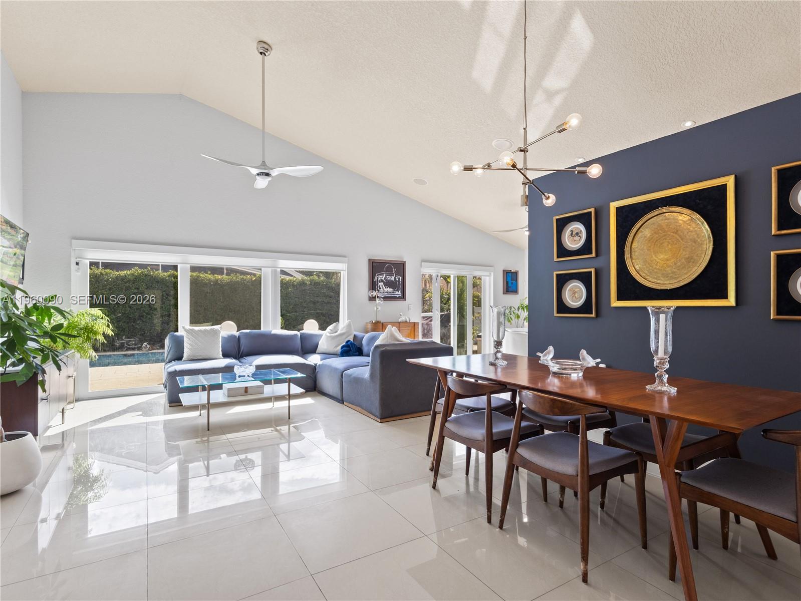 CHAPEL TRAIL REPLAT - Residential