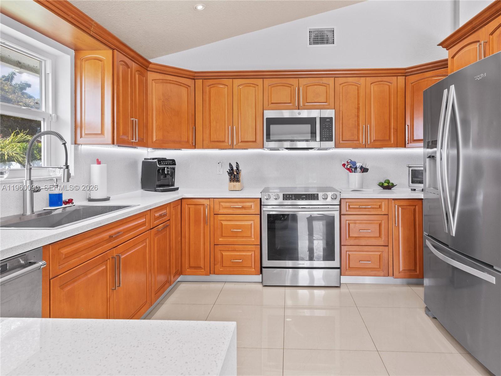 CHAPEL TRAIL REPLAT - Residential