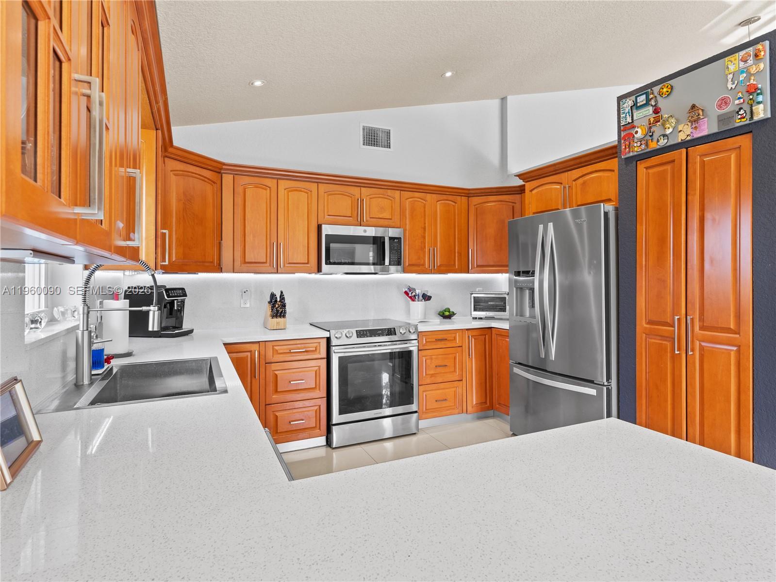 CHAPEL TRAIL REPLAT - Residential