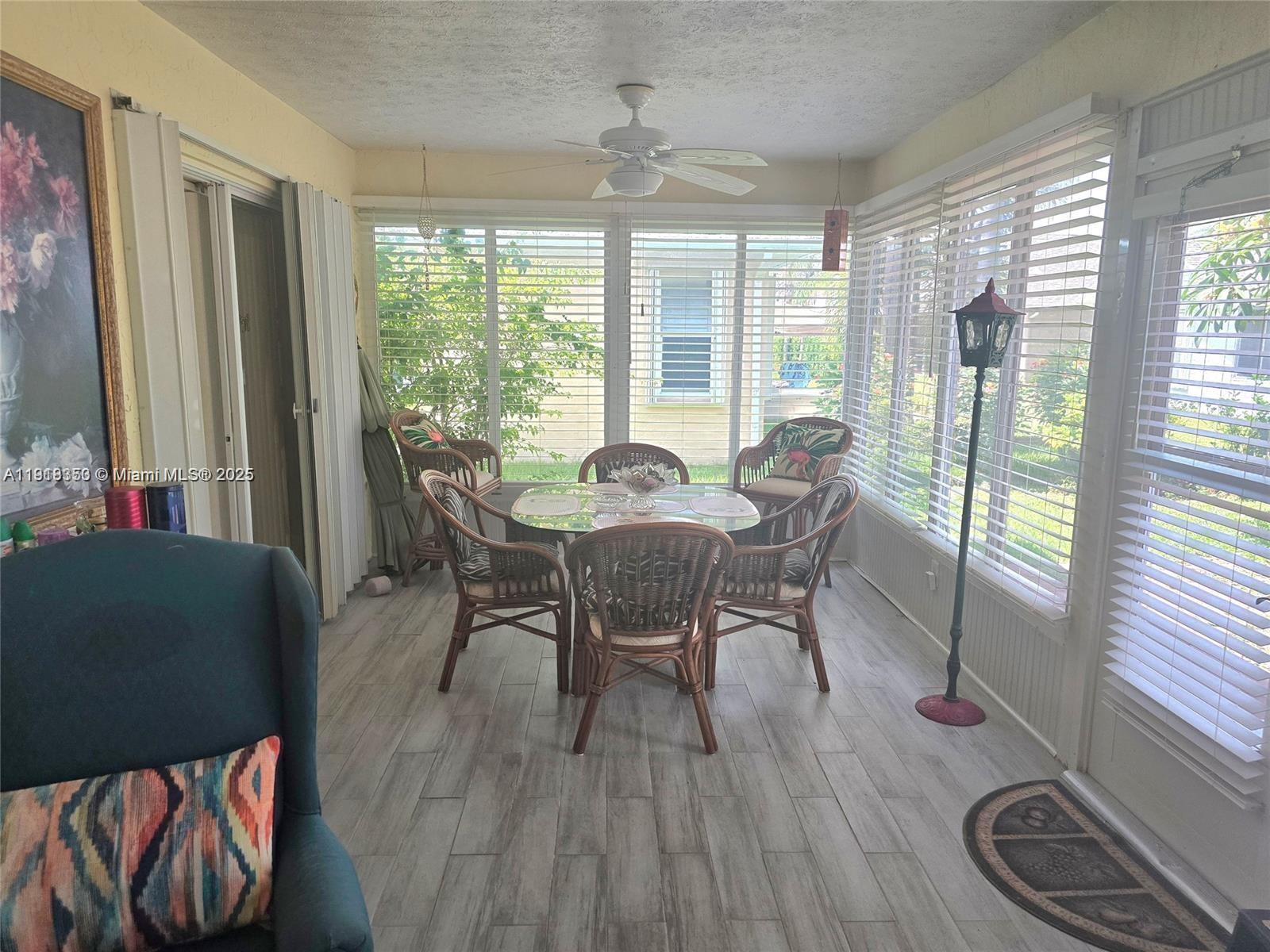 SPANISH LAKES FAIRWAYS NE - Residential