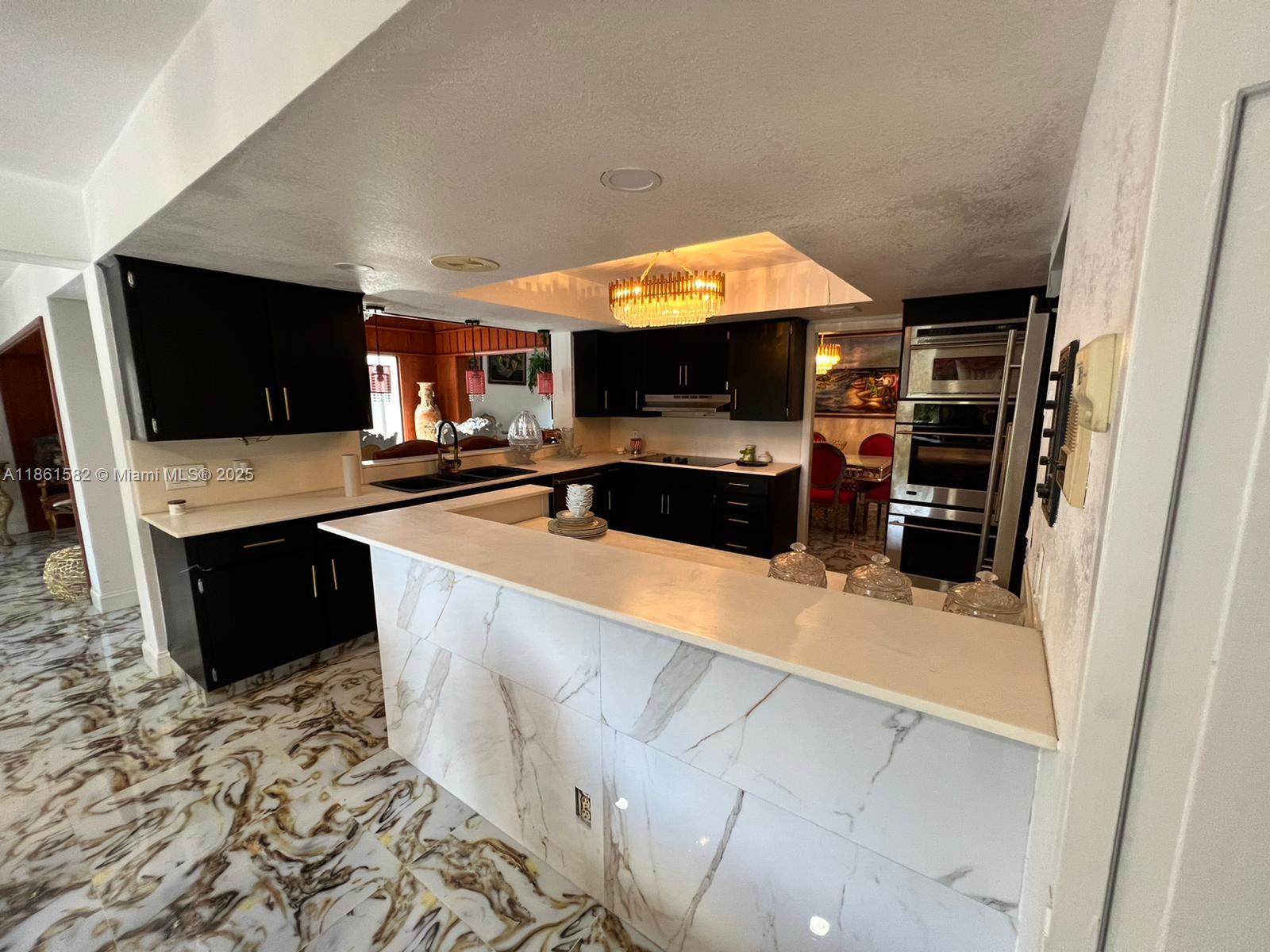 PALM BEACH NATL GOLF AND - Residential Lease