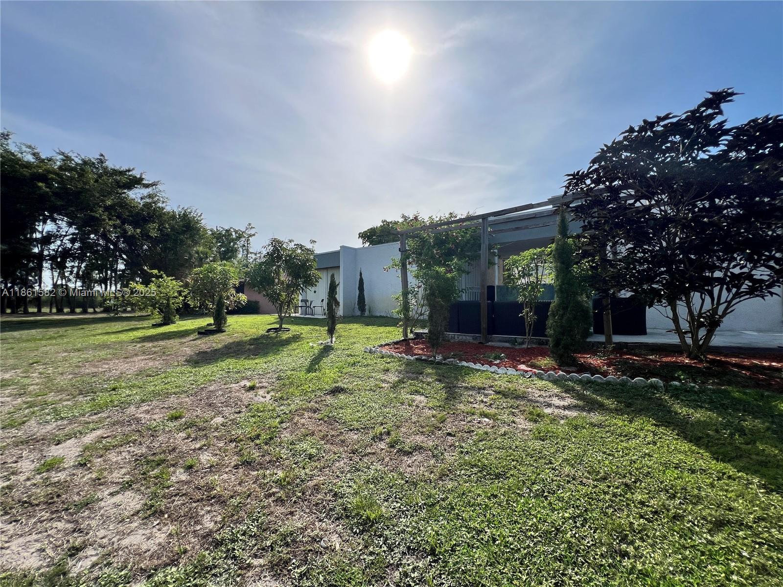PALM BEACH NATL GOLF AND - Residential Lease