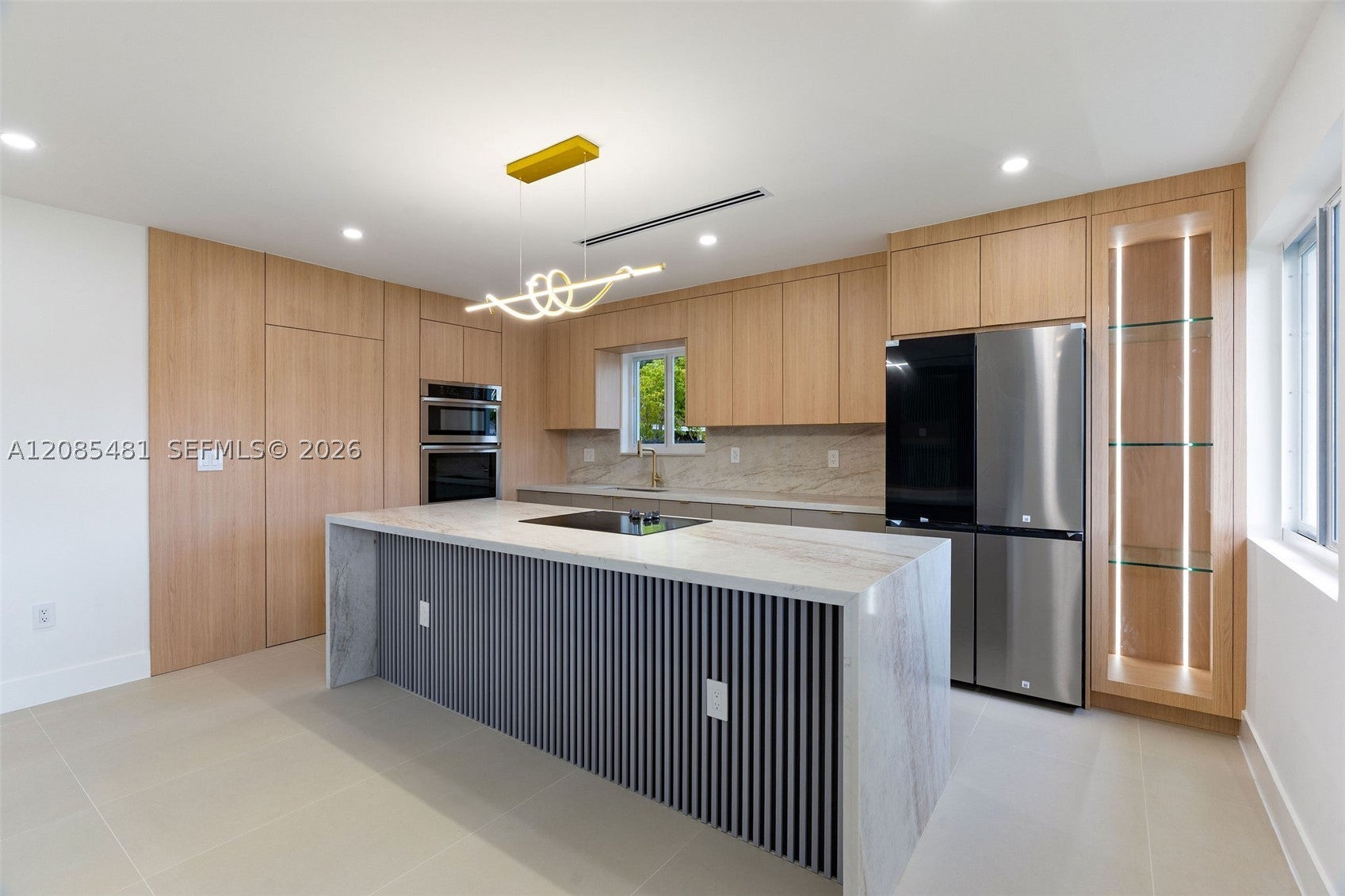 20120 SW 117th Ct, Miami, FL, 33177/$629,999 3 20120 SW 117th Ct