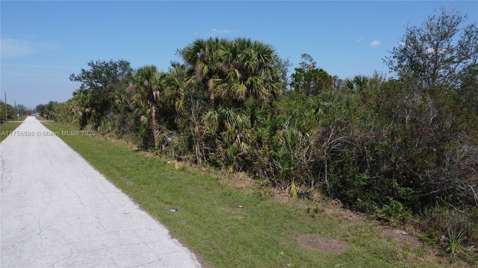 PORT CHARLOTTE SEC 67 - Land