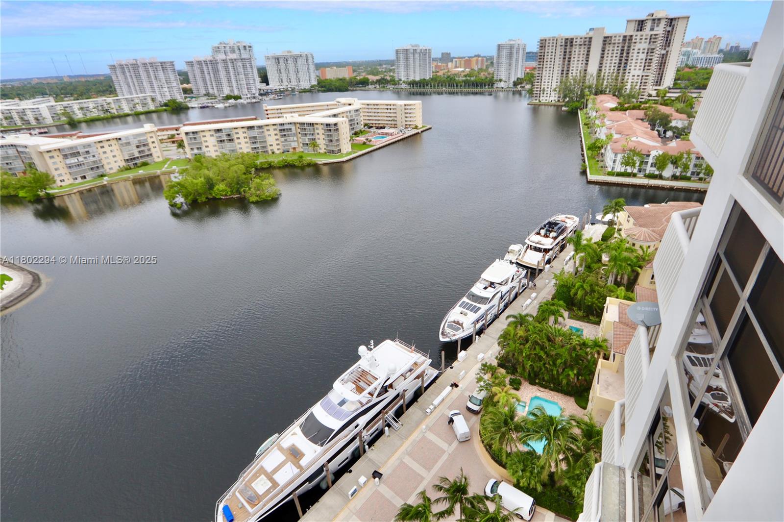 1000 Island Blvd 1110, Aventura, Miami-Dade County, Florida - 2 Bedrooms  
2 Bathrooms - 