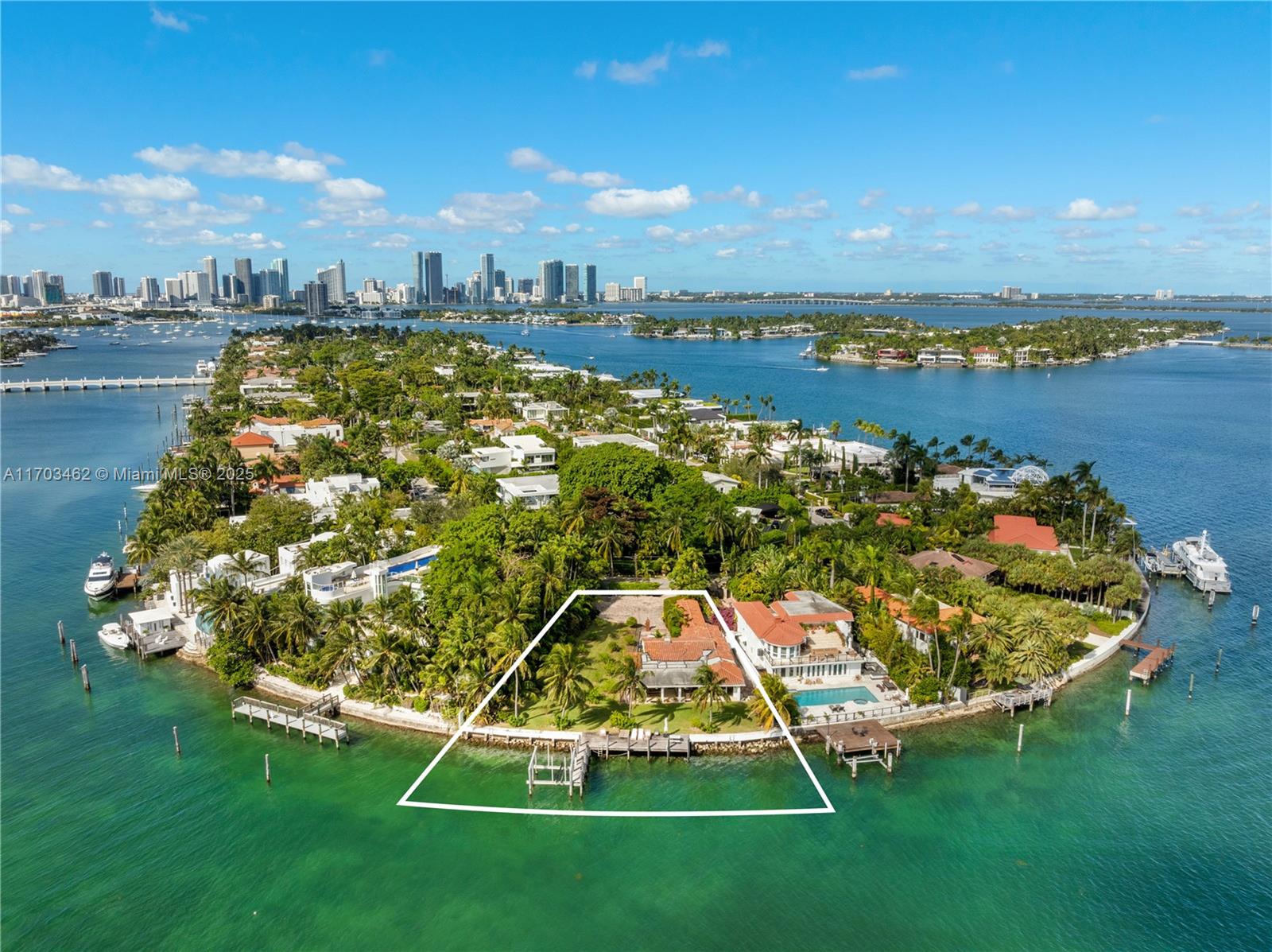 6 S Hibiscus Dr