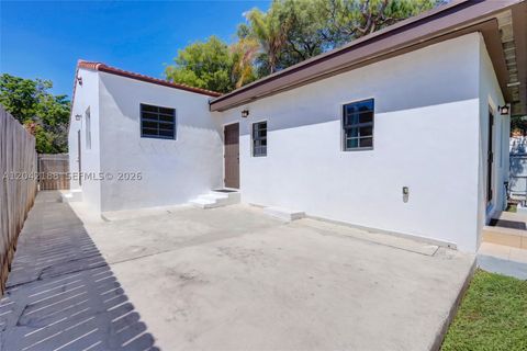 Tiny photo for 322 SW 18th Road, Miami, FL 33129 (MLS # A12042188)