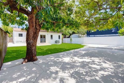 Tiny photo for 322 SW 18th Road, Miami, FL 33129 (MLS # A12042188)