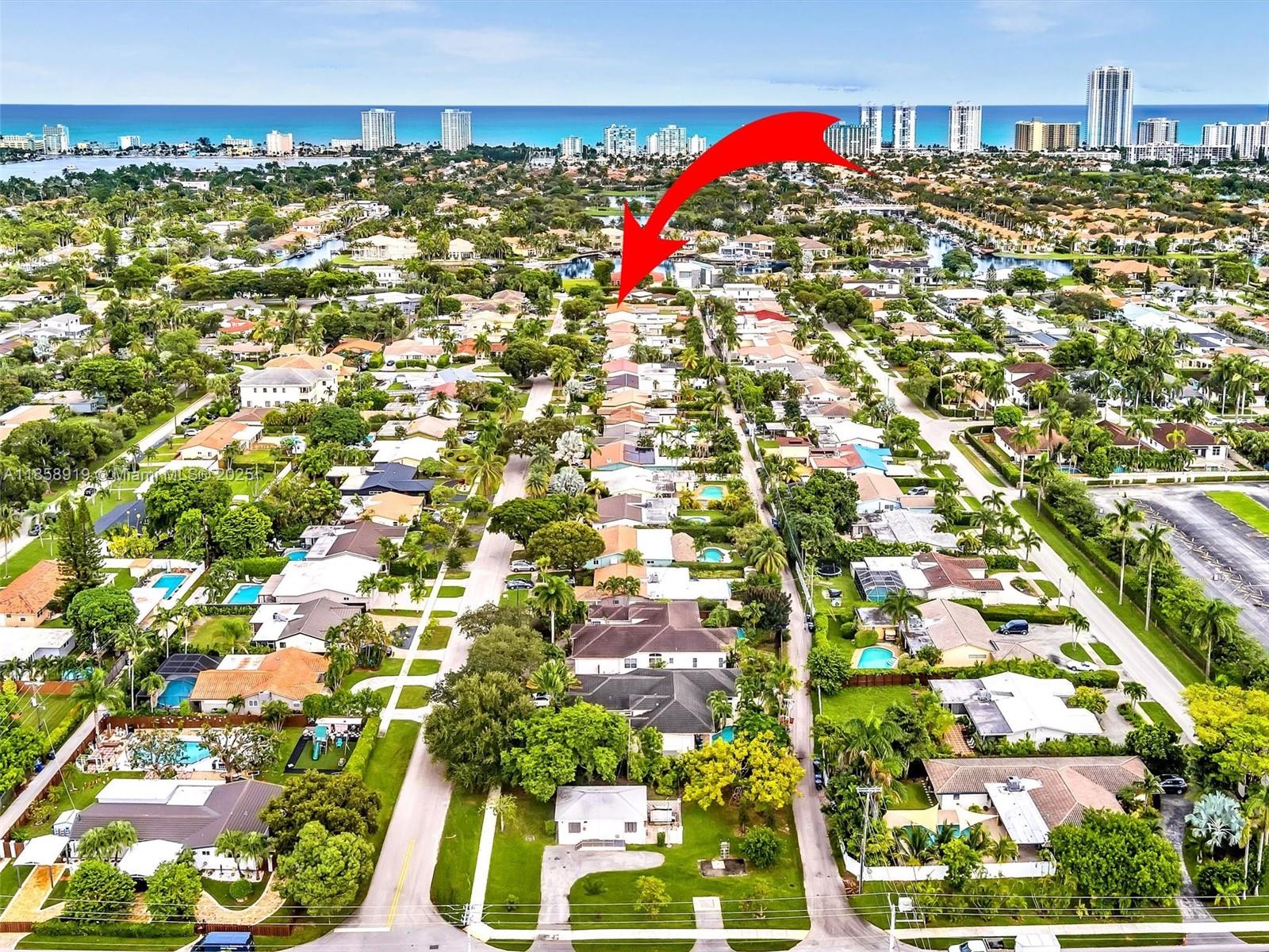 HOLLYWOOD GOLF ESTATES SE - Residential