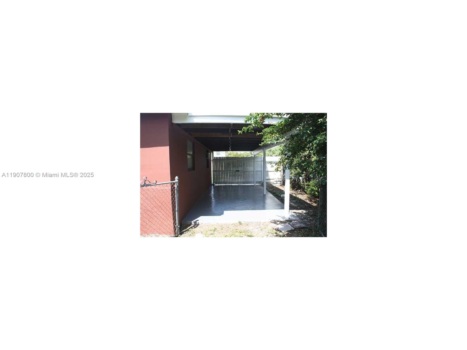 MIAMI GARDENS ESTATES SEC - Residential Lease