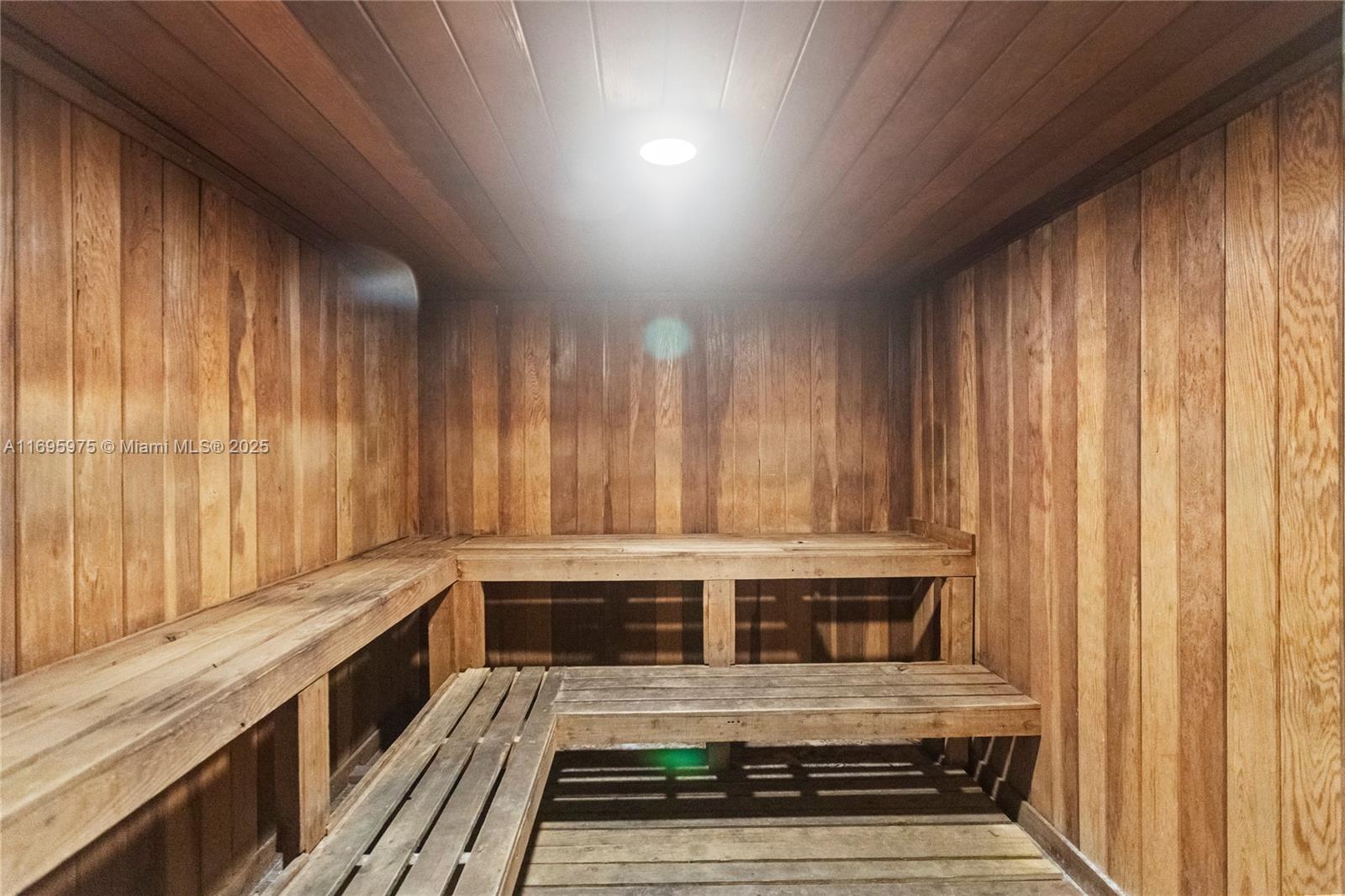 ALLINGTON TOWERS CONDO - Residential