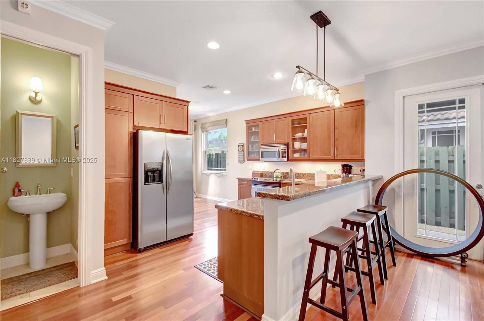 LAUDERDALE 2-19 D (0210 S - Residential