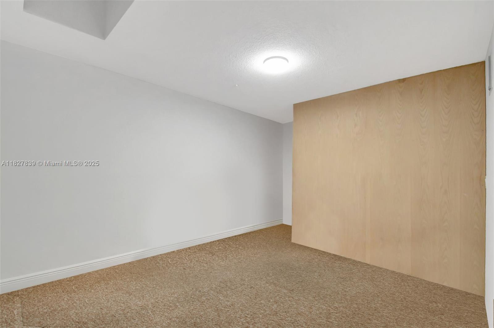 LAUDERDALE 2-19 D (0210 S - Residential