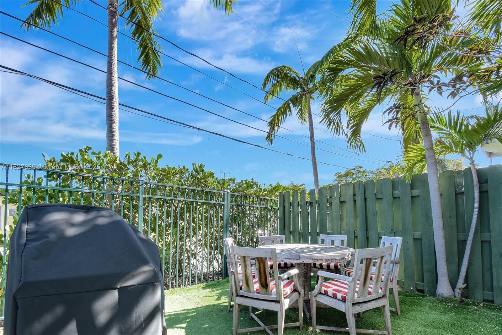 LAUDERDALE 2-19 D (0210 S - Residential