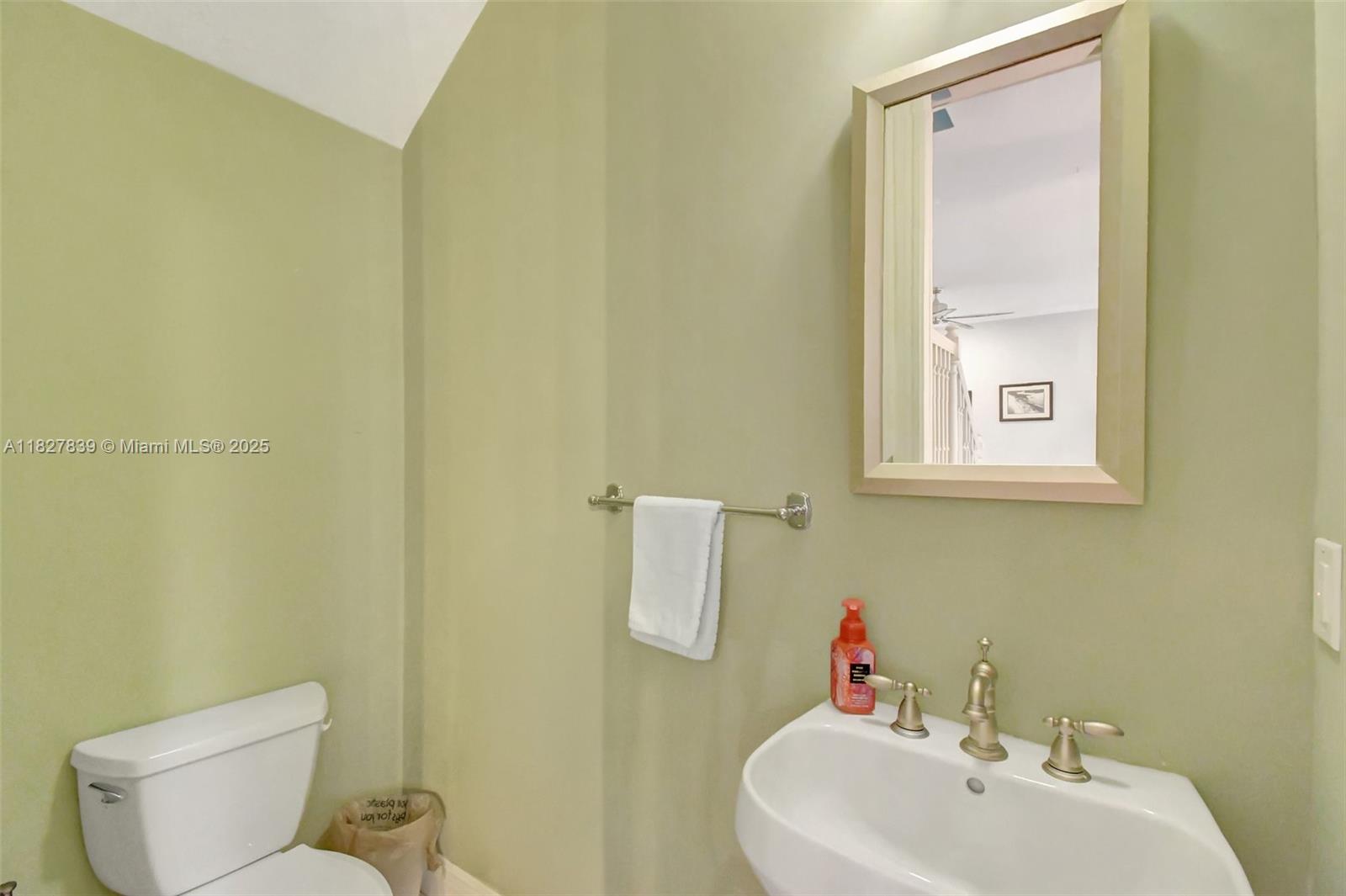 LAUDERDALE 2-19 D (0210 S - Residential