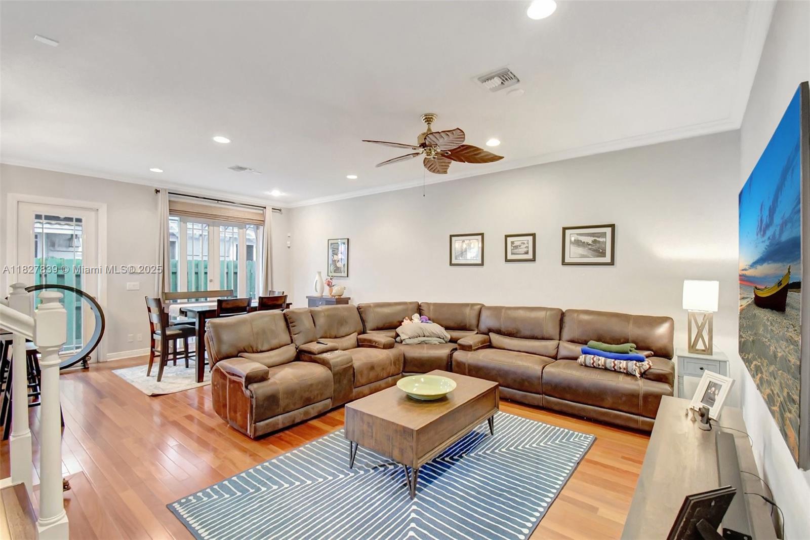 LAUDERDALE 2-19 D (0210 S - Residential