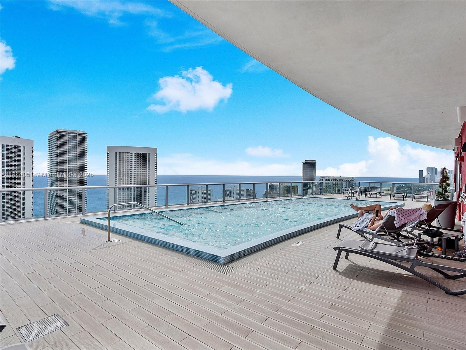 BEACHWALK CONDOMINIUM - Residential