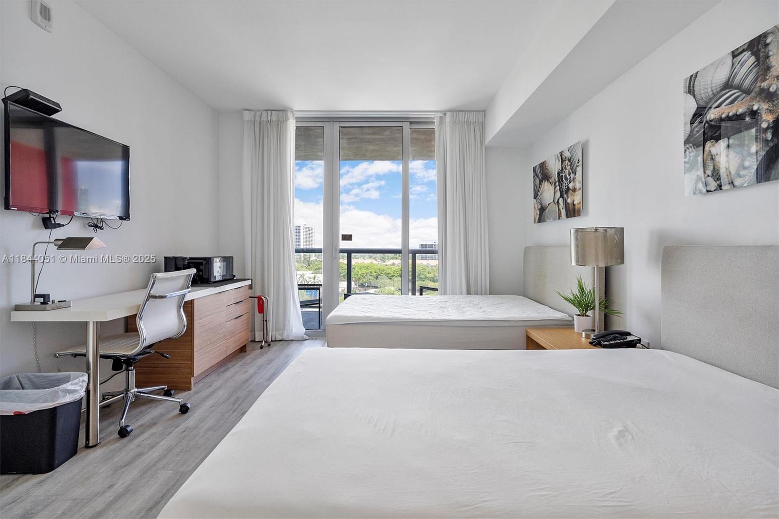 BEACHWALK CONDOMINIUM - Residential