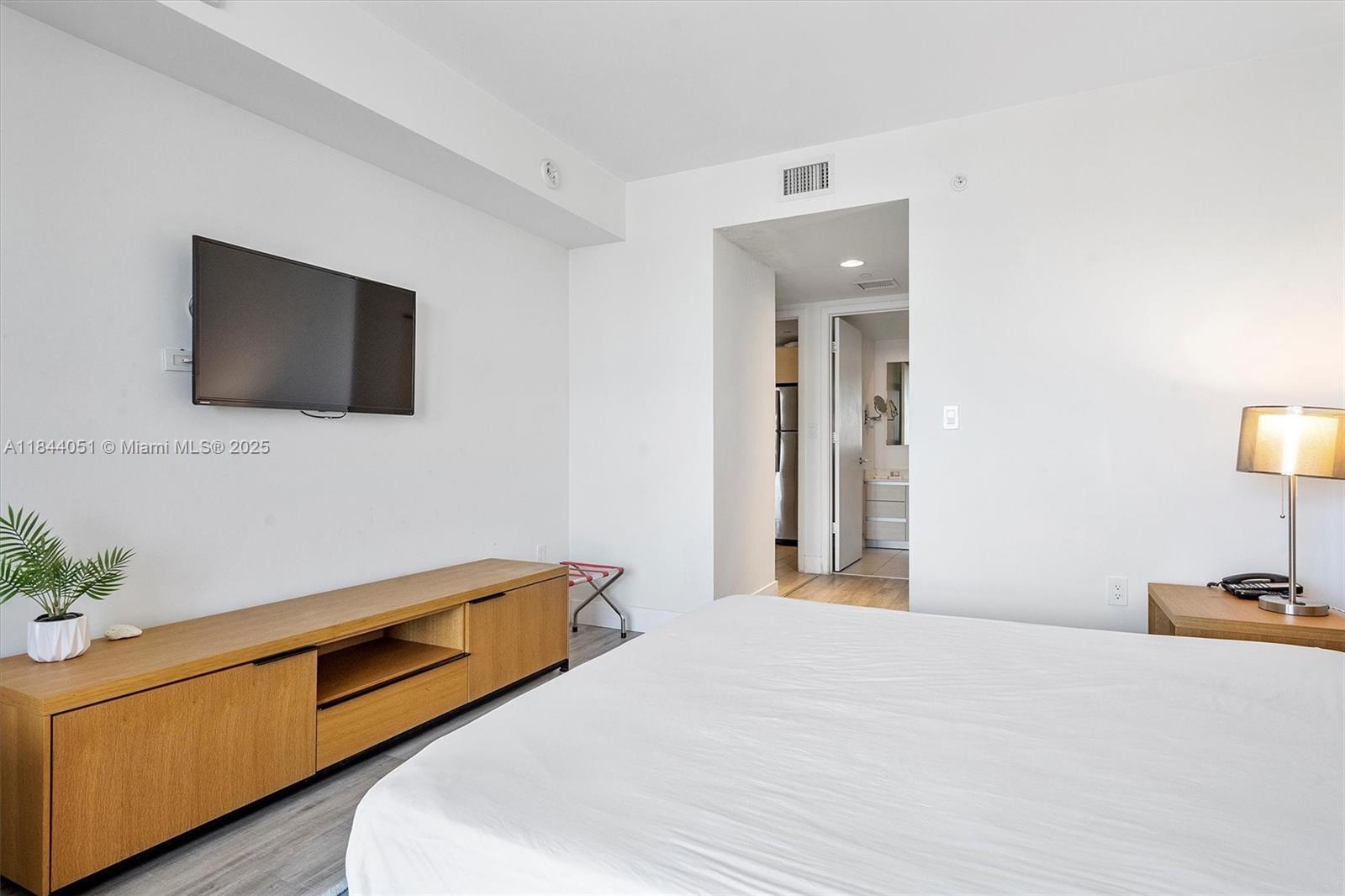 BEACHWALK CONDOMINIUM - Residential