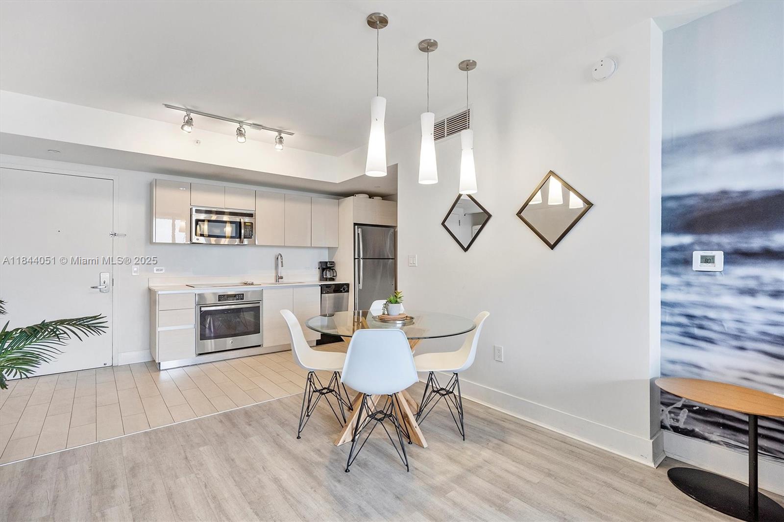 BEACHWALK CONDOMINIUM - Residential