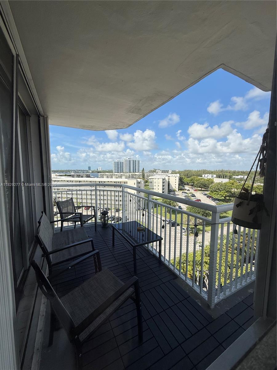 DEL PRADO MARINA - Residential