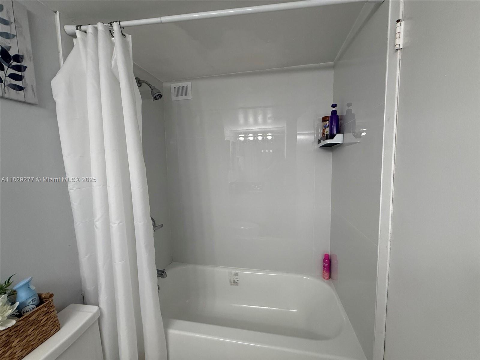 DEL PRADO MARINA - Residential