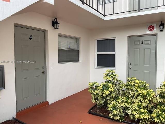 Must see Renovated unit Spacious 2-BED / 2-BATH UNIT AND YES This Condo HAS RESERVES! Ir's close TO CORAL SPRINGS CENTER OF ARTS, CORAL SPRINGS CITY HALL!!! MINUTES TO SAWGRASS EXPRESS HIGHWAY, and TURNPIKE! It is TENANT OCCUPIED