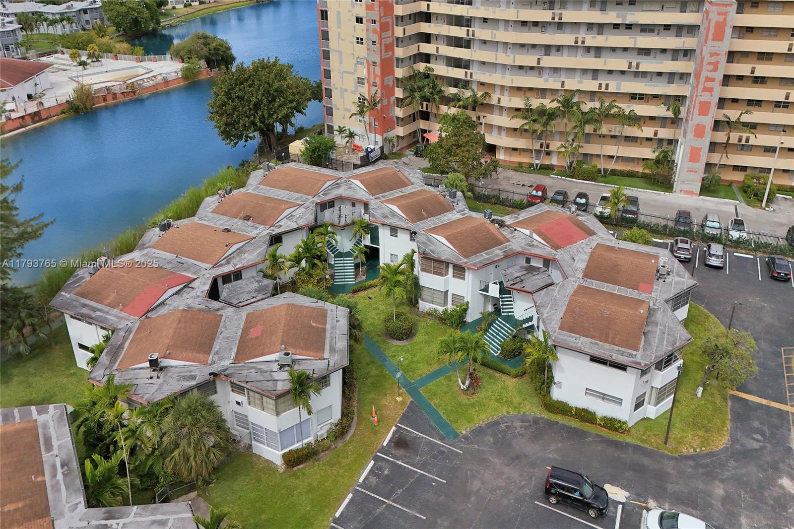 Property for Sale at 18746 Ne 18th Ave 146, Miami, Broward County, Florida - Bedrooms: 2 
Bathrooms: 1  - $204,999