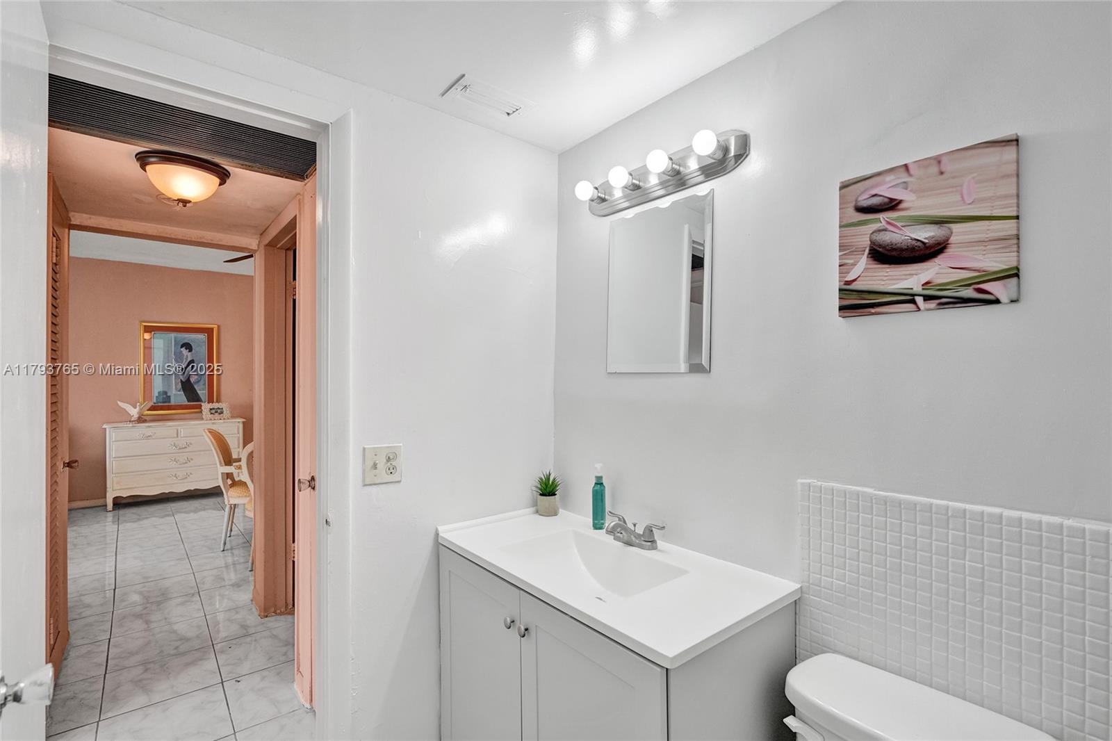 SKY LAKE GARDENS NO 4 CON - Residential