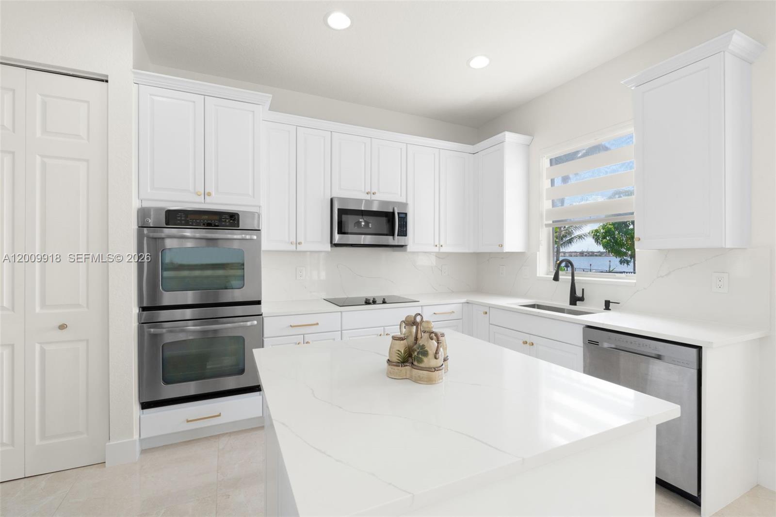 SUNSET FALLS PLAT 1 - Residential